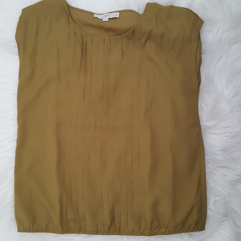 Loft MP green gold shiny color top,new